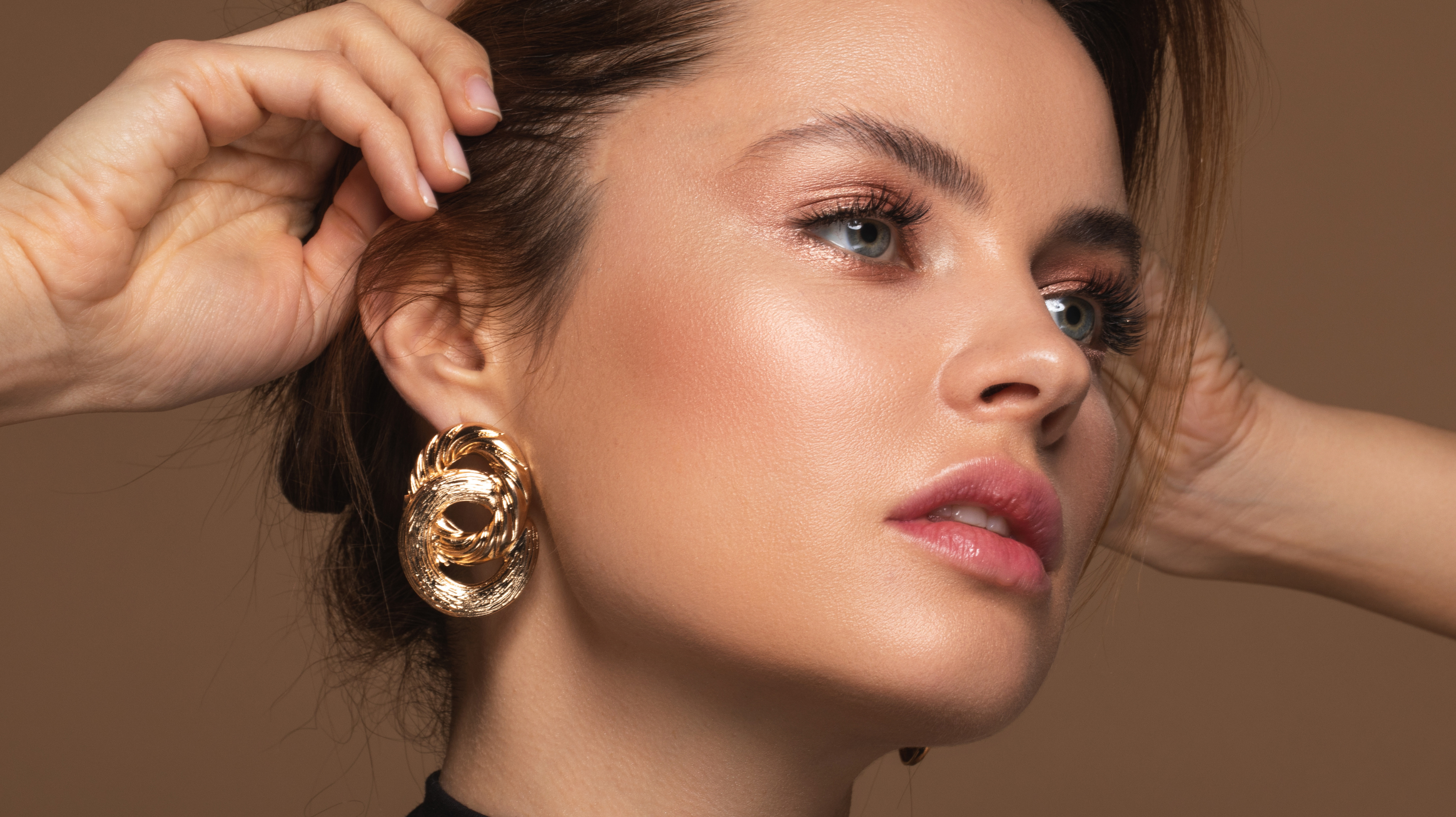 Jewelry Trends You Need to Follow This Year