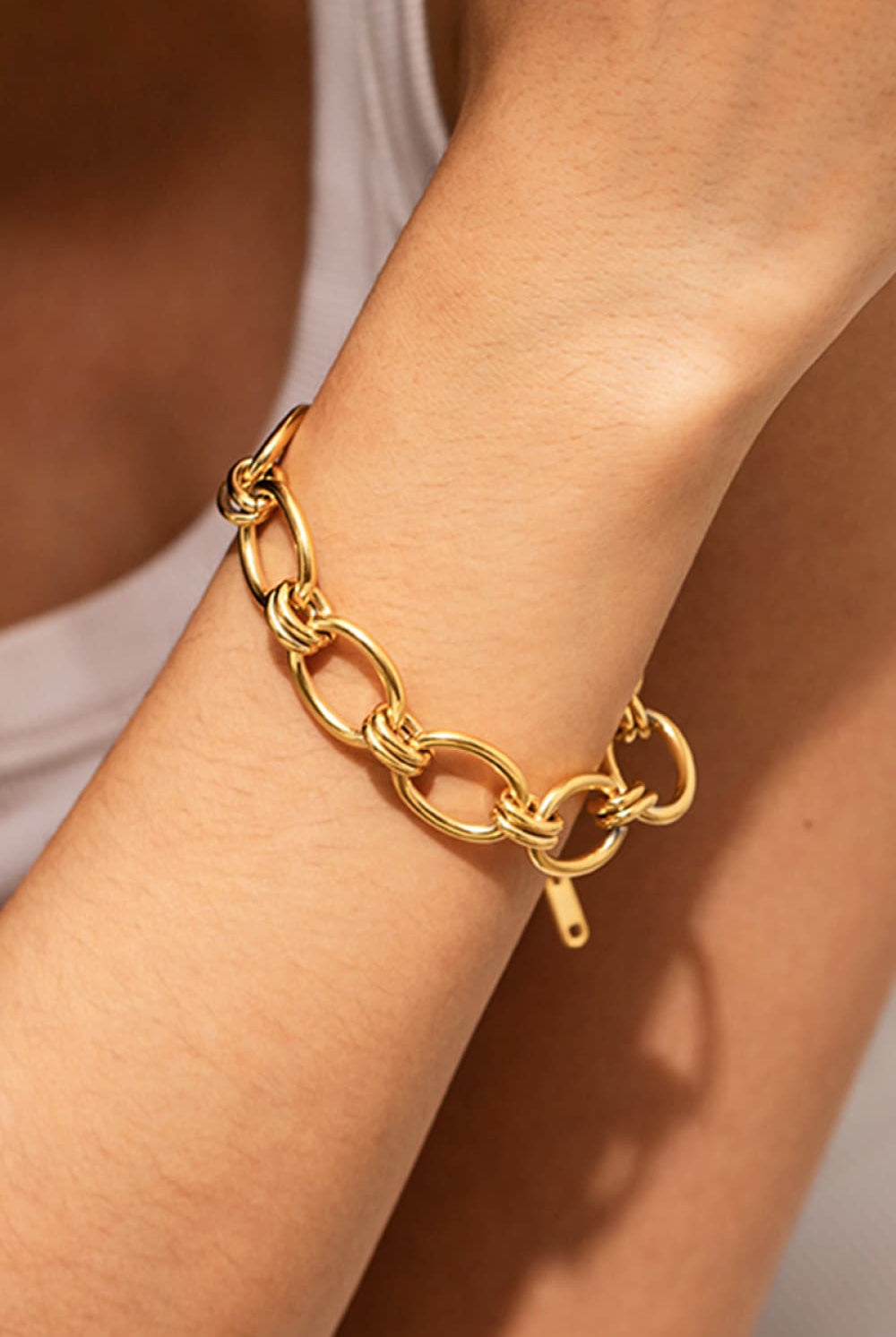 195d83977a2e4b438502d6baa4266a81-Max