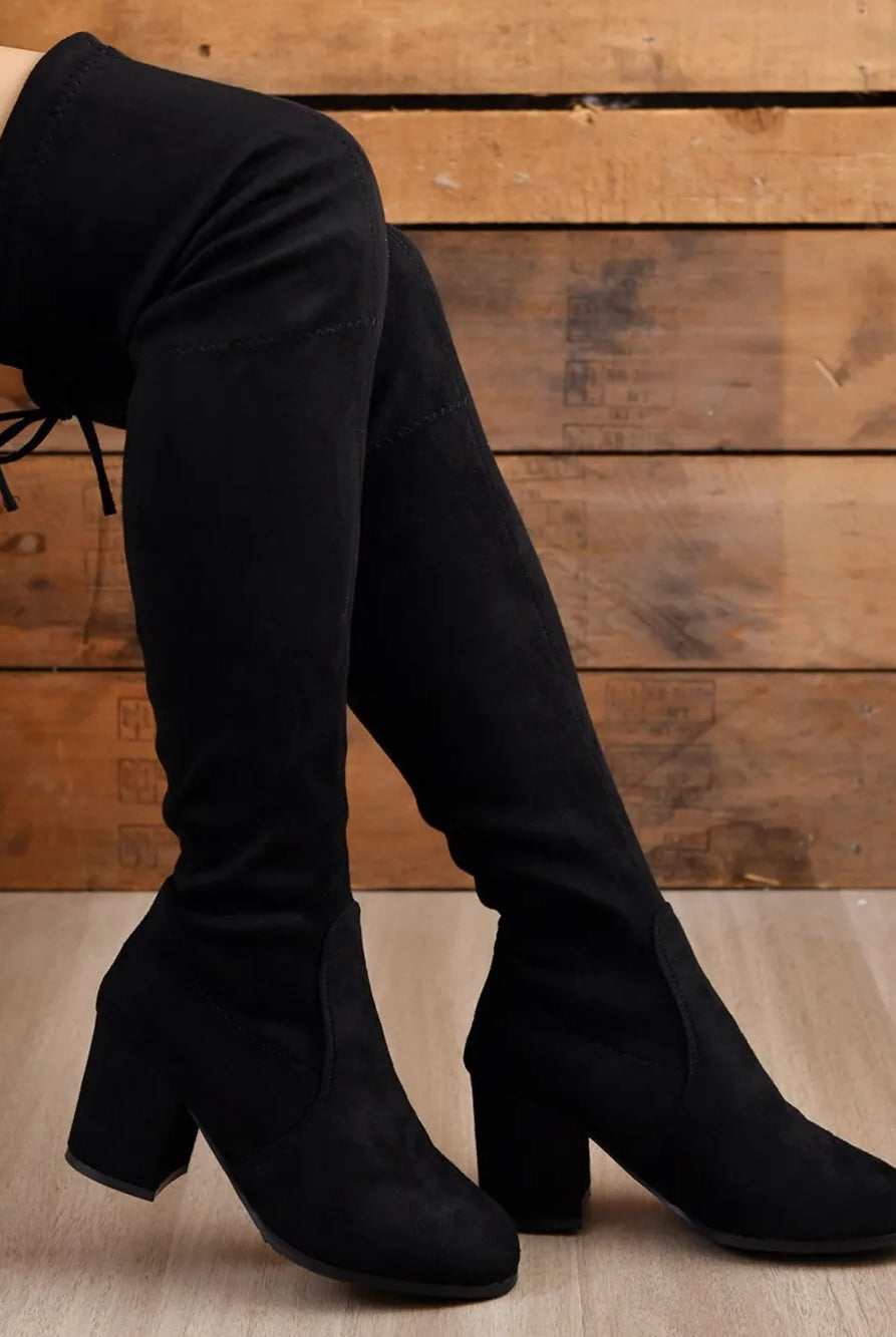 bf16c741-f777-4b66-b7a8-52d475c1689e-Max