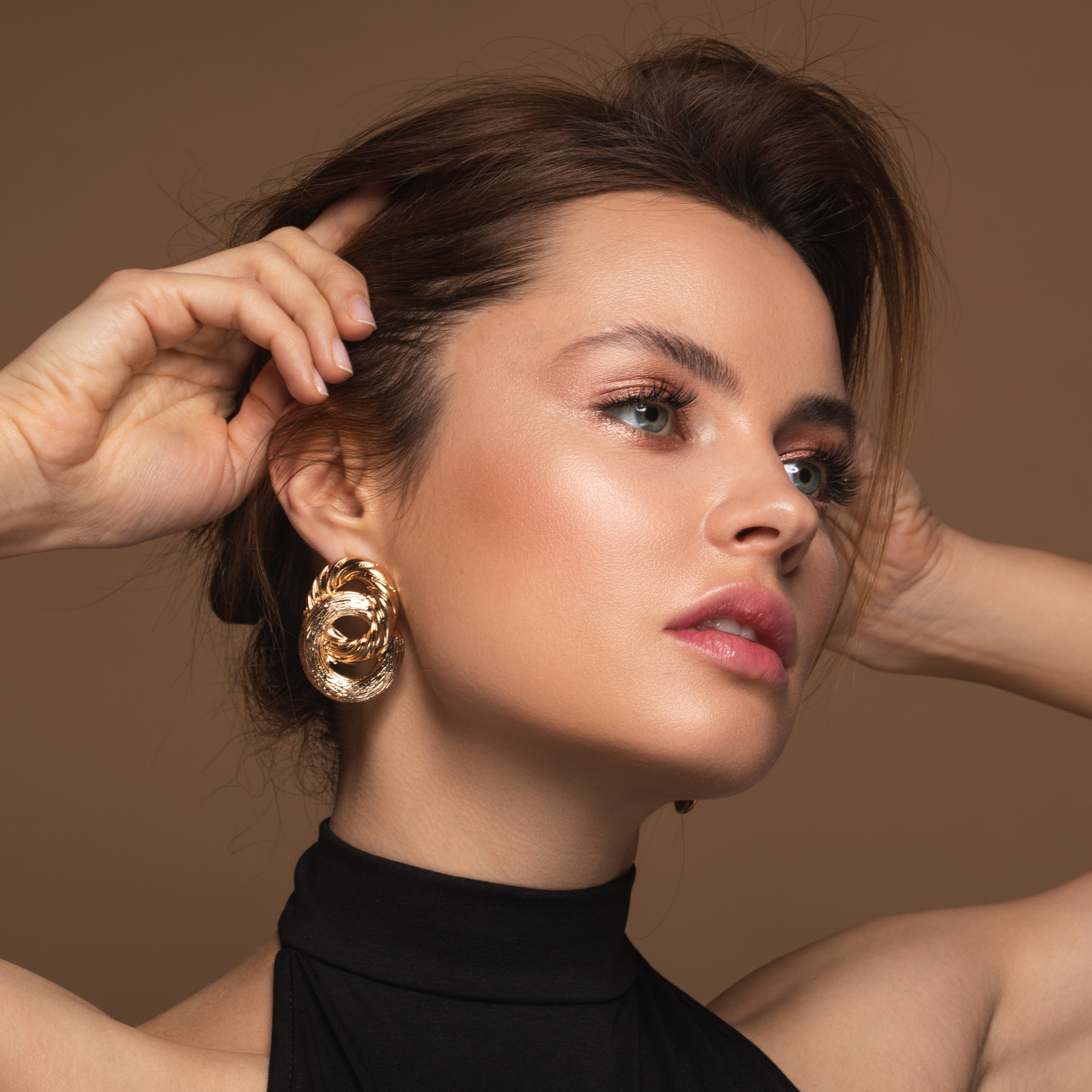 Jewelry Trends You Need to Follow This Year